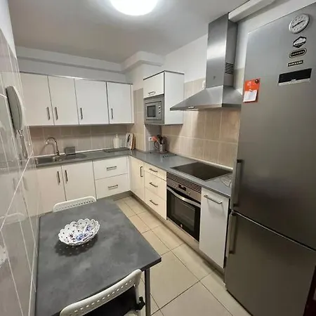Piso Familiar 2 Dorm. Cocina * لوس رياليخوس