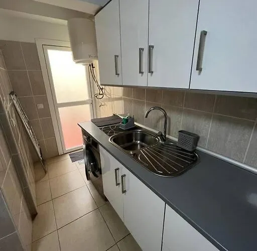 Piso Familiar 2 Dorm. Cocina Apartamento